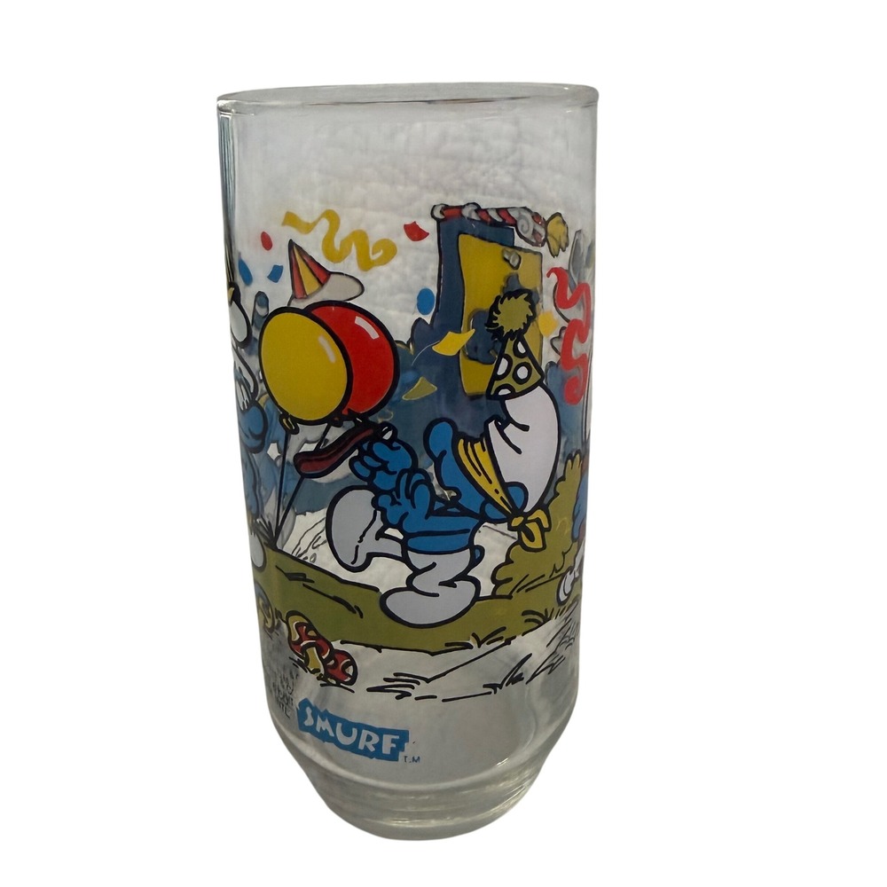 1983 Smurfs Glass Featuring Papa Smurf And Friends At A Party